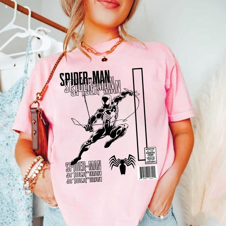 Comfort Colors Vintage Black Suit Spidey Spiderman Comics T-shirt, Retro Comic Black Suit Spidey Fan Shirt, Spiderman Shirt for Fans afbeelding 4