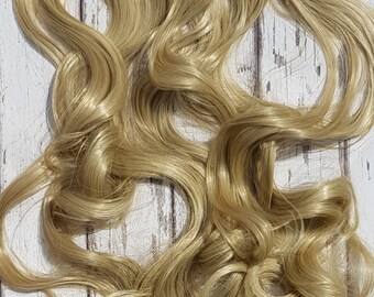 Blonde Blend Curled Clip in Hair Extension 21 Inch Ready to Ship
