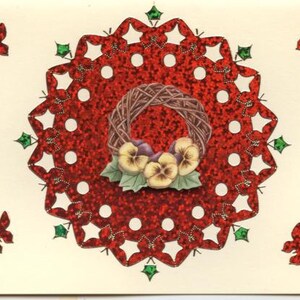Grußkarte mit Stiefmütterchen und Schmetterling design