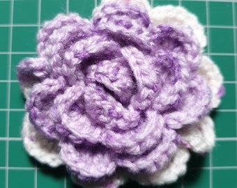 1442, Irish crochet flower brooch in lilac and white