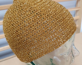 Crochet beanie hat in gold yarn with metallic thread (258)