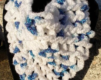 Dragonscale cowl scarf in variegated white and blue yarn