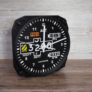 Airplane altimeter wall clock | Pilot gifts | Aviation Wall decor for flight simulator Cessna 172, Boeing 737, Airbus | Airline cockpit art image 16