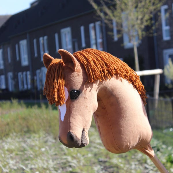 MJB Hobbyhorse castaño