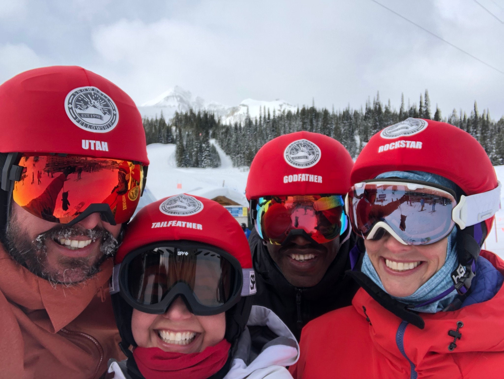 Red snow deals helmet