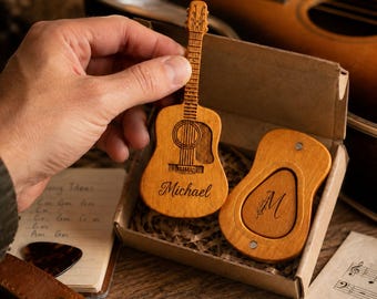 Spersonalizowany uchwyt na kostkę do gitary, spersonalizowany prezent na gitarę dla taty, pamiątka dla miłośnika muzyki, drewniane etui na kostkę, prezent dla gitarzysty