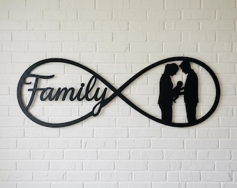 Metalen wanddecoratie met oneindigheidsmotief voor het gezin - Gepersonaliseerd naambord voor het gezin - Wanddecoratie met oneindigheidslus - Kraamcadeau - Silhouet van de ouders op maat
