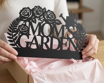 Metalen wanddecoratie voor de tuin van mama, lasergesneden bord met rozengieter en varen, tuincadeau voor Moederdag, decoratie voor bloemperk buiten, tuinierende mama