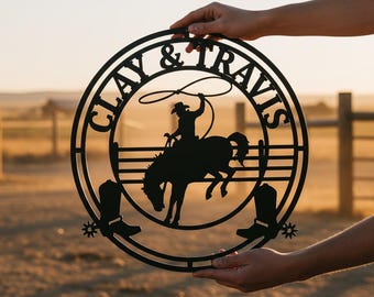 Plaque métallique personnalisée sur le thème du rodéo | Décoration murale ronde personnalisée avec lasso de cheval sauvage | Art en métal représentant une botte de cowboy | Cadeau pour couple de ranch