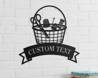 Gepersonaliseerd metalen bord voor naaimand, gepersonaliseerde naam voor knutselkamer, lasergesneden decoratie voor naaister, cadeau voor naaister