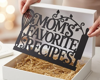 Metalen wanddecoratie met de favoriete recepten van mama, lasergesneden keukenbord met garde en deegroller, Moederdagcadeau voor een bakker, decoratie voor een landelijke keuken