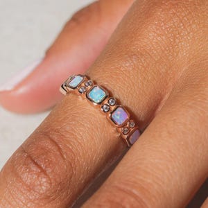 Opal Ombre Juniper Band Ring, 925 Sterling Silver Rainbow Opal Stackable Ring, Unique Wedding Band, Minimalist Promise Ring, Dainty Jewelry
