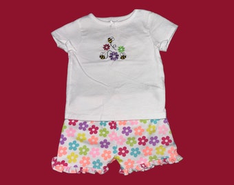 Embroidered Bumble Bees and Daisies Tee and Shorts - 0-3 Months