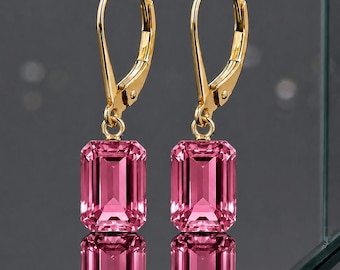14 kt goudroze toermalijn hangoorbellen: rechthoekige geboortesteen oktober, minimalistische moderne sieraden
