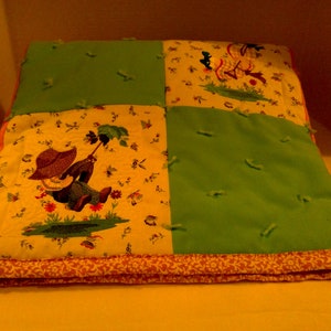 Sun Bonnet Sue and Sam Baby Gift Machine Quilted/Hand Made Never Used Vintage Blanket