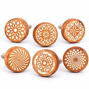 Puxadores de Gaveta de Madeira: Conjunto de 6 Puxadores Artesanais em Estilo Boho Mandala para Armários