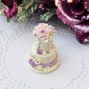 Réplique de gâteau de mariage, réplique de mini gâteau, couples personnalisés mariés ensemble ornement de gâteau de mariage de Noël, cadeau du premier anniversaire image 1