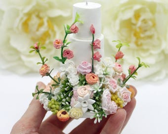 Custom wedding cake replica miniature, anniversary presents, gift for couple, cake model sculpture, newlywed first Christmas