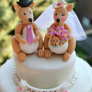 Kangaroo custom wedding cake topper, Australian kangaroos with baby, personalized wedding, 4 tall image 4