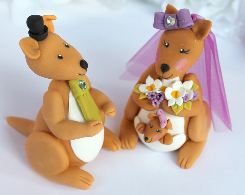 Kangaroo custom wedding cake topper, Australian kangaroos with baby, personalized wedding, 4 tall image 3
