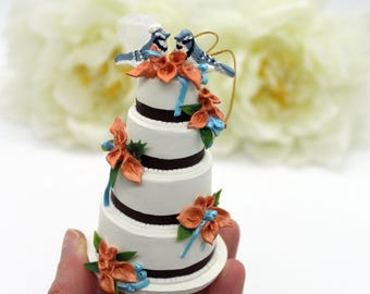 Miniature wedding cake replica, Christmas custom ornament, newlywed couple anniversary gift, tiny things, collectible, cake sculpture
