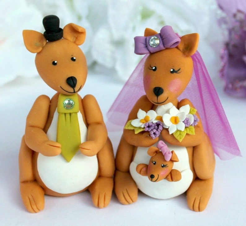 Kangaroo custom wedding cake topper, Australian kangaroos with baby, personalized wedding, 4 tall image 1