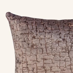 Soft Pink Textured Mosaic Cushion Cover | Blush Cracked Pattern Pillow Corner