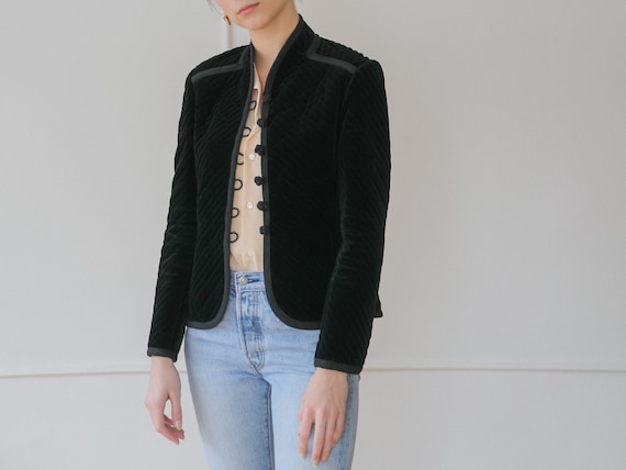 1980s / Albert Nipon black quilted jacket blazer /