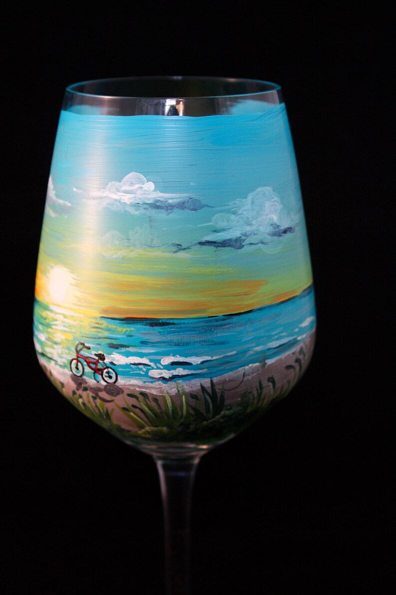East Coast Beach Scene Wine Glass