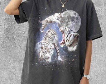 Vintage White Tiger Moon Shirt Retro Celestial Animal Graphic Tee, Aesthetic 90s Nature T-Shirt, Boho Lunar Wild Cat Moon Phase Unisex Top