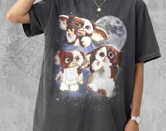 Vintage Gremlin Moon Shirt Retro 80s Celestial Animal Graphic Tee, Mythical Creature Moon Phase Tshirt, Aesthetic Boho Gremlin Lover Gift