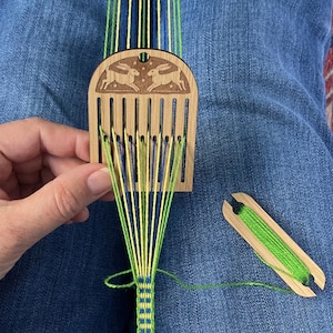 Rigid heddle backstrap loom kit for bandweaving, everything you need, introduction to weaving, tiny heddle