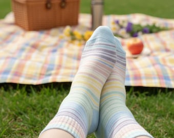 Chaussettes fraîches du printemps 2025, papillon, agneau floral et rayures pastel, chaussettes mi-mollet pour femme (plusieurs styles)