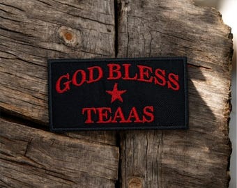 God Bless Teaas opstrijkbare borduurpatch