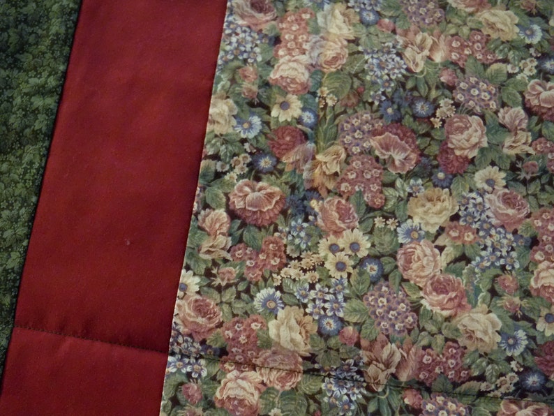 Floral Print Table Runner, Green Table Runner, Cranberry Table Runner, Quilted Table Runner image 4