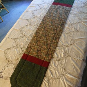 Floral Print Table Runner, Green Table Runner, Cranberry Table Runner, Quilted Table Runner image 2