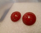 Avon Golden Splatter Button Bead Pierced Style Earrings in Red and Gold