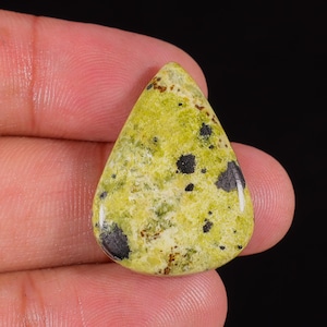 Naturlig ödelsit cabochon lös ädelsten päronformad för att göra smycken 28x21x5mm 19ct. HH-109