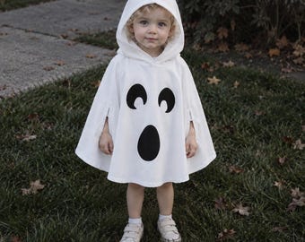 Wit spookkostuum met capuchon voor peuters, perfect als fotorekwisiet, schattige griezelige Halloween-cape/poncho voor herfstfeestjes, 95% katoen/5% spandex