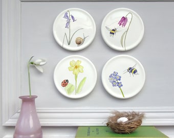 Spring flower mini wall plates - Bee Homeware Gift -Nature wall art - Wall Décor- Floral Décor -Bee Gift-Nature Gift-Decorative Plates