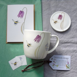 Perlmutt- und Bienen-Geschenkset - Becher- und Untersetzerset aus feinem Knochenporzellan - Muttertags-Geschenkset -Geschenk für Gärtner - Geschenk direkt gesendet - Garten-Geschenkset