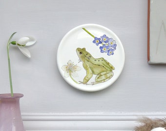 frog and forget me not mini wall plate-wildlife wall art-Nature wall art-spring wall art -wildlife Gift Idea-Nature Gift-Decorative Plate