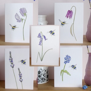 Set mit fünf Blumen und Bienen Grußkarten - Karte für jeden Anlass - Bienenkarte - Blumenkarte - Blanko Grußkarte - Frühlingsblumen Karte