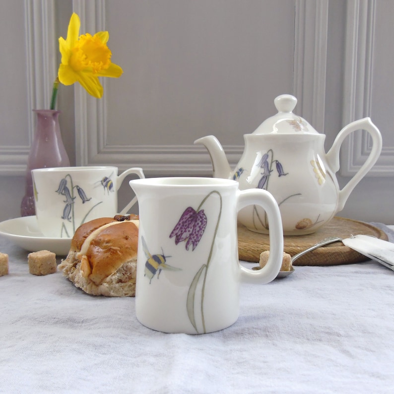 mini cream jug- bee jug -creamer - milk jug- bone china jug- spring flower jug-gift for mum-mothers day gift- teaset - gift for gardeners