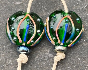 Green Petal Outline Lentil lampwork glass bead pair