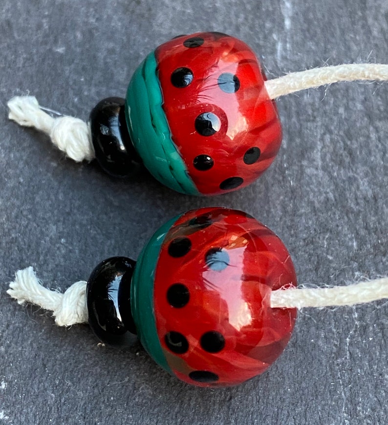 Watermelon Petal Bead pair FHFteam GBUK SRA