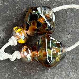 Smoky Treacle Crystal lampwork glass bead pair image 4