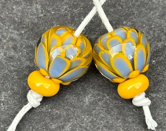 Denim Marigold Petal Bead pair FHFteam GBUK SRA