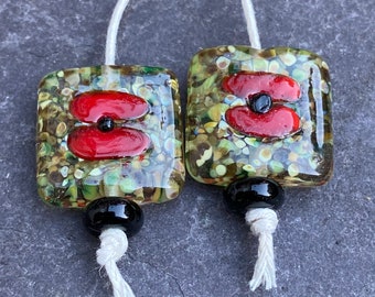 Poppy square lampwork glass bead pair