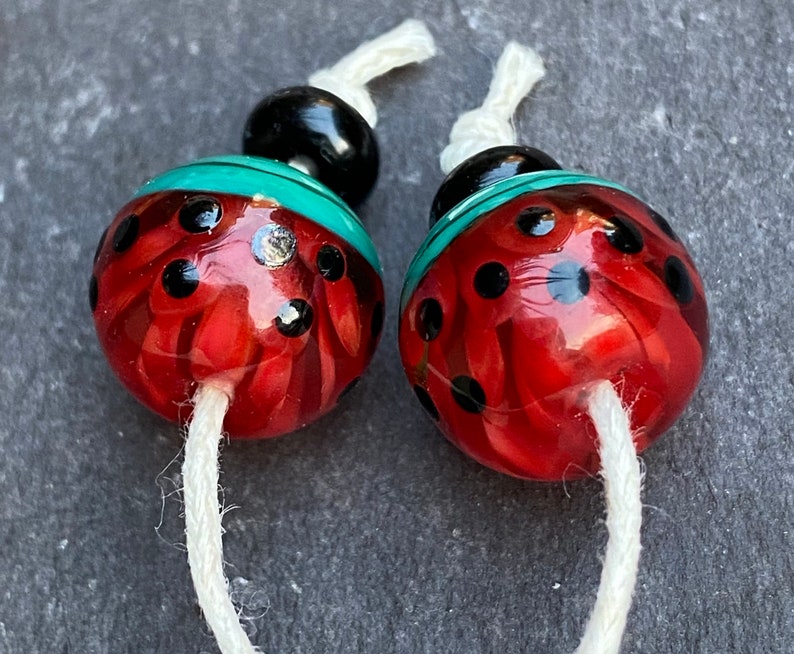 Watermelon Petal Bead pair FHFteam GBUK SRA